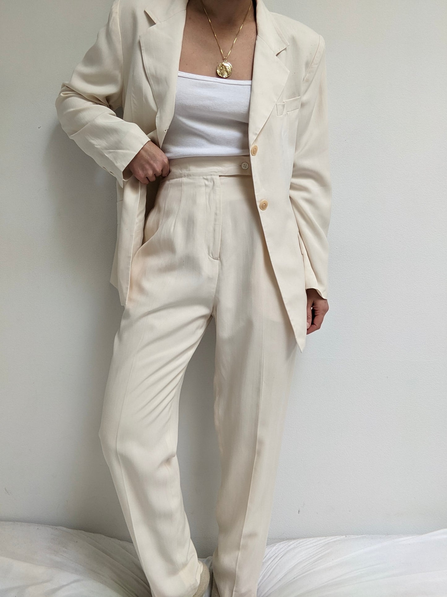 Stunning Vintage Cream Silk Pantsuit