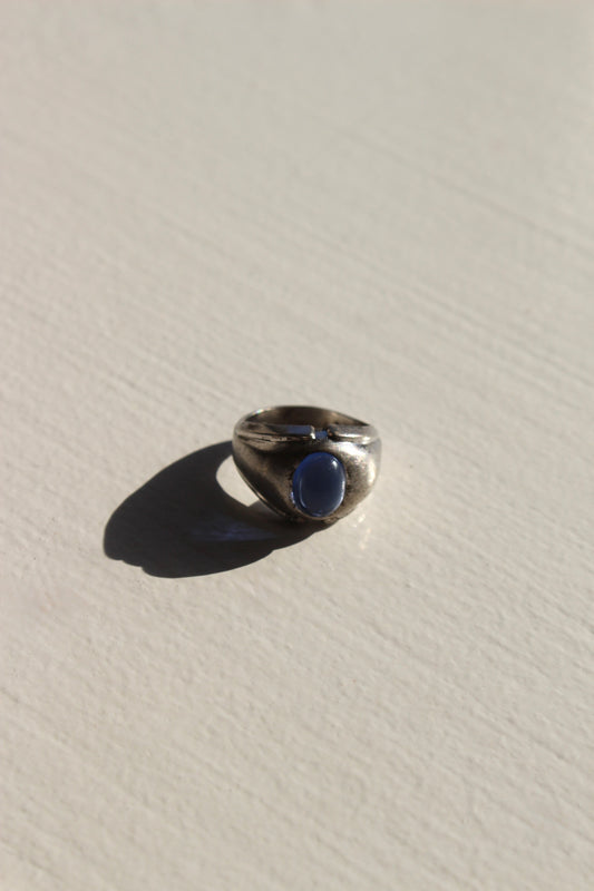 Amazing Vintage Sterling Silver & Blue Stone Ring