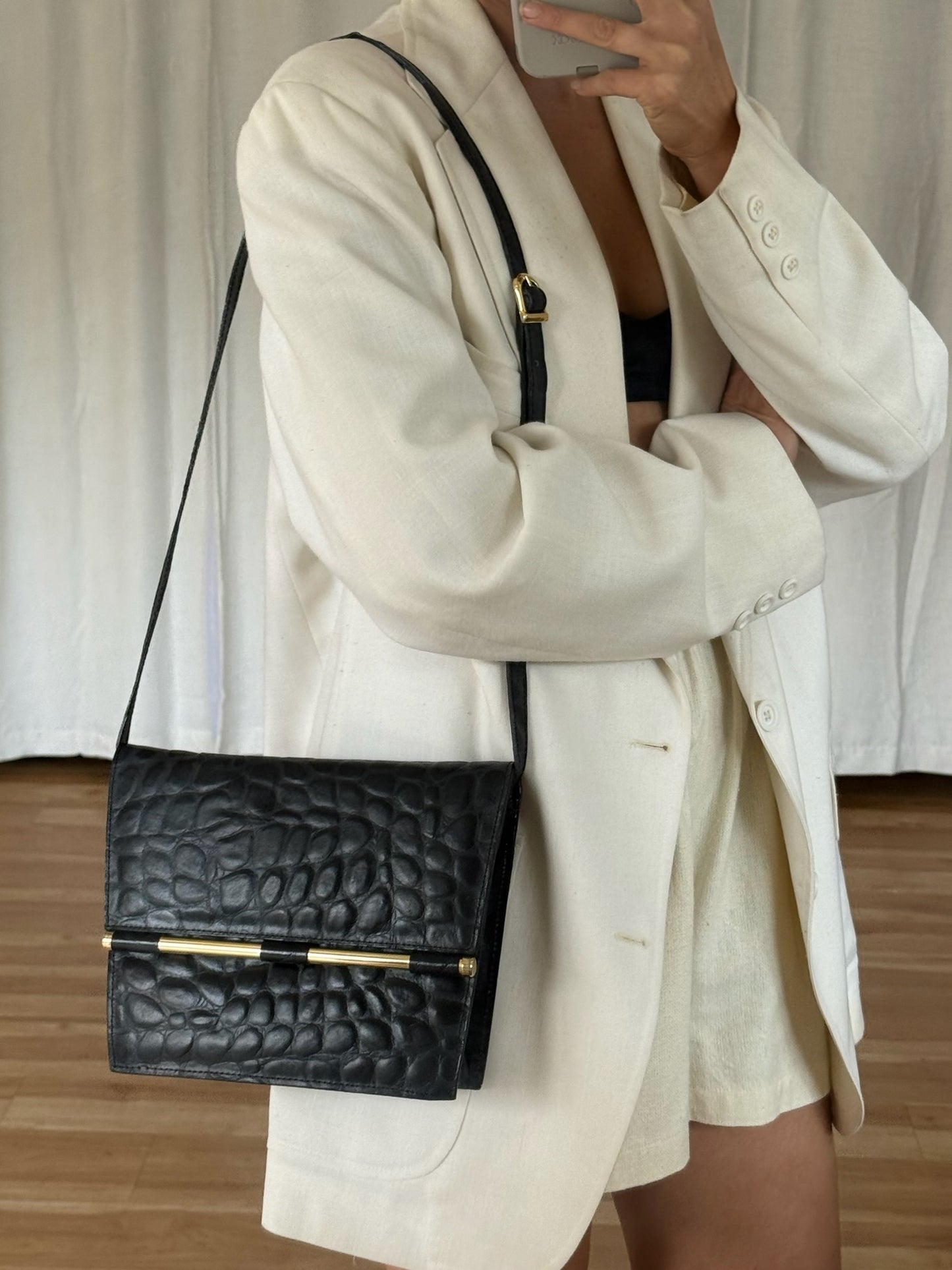 Vintage Caviar Croc-Embossed Leather Purse