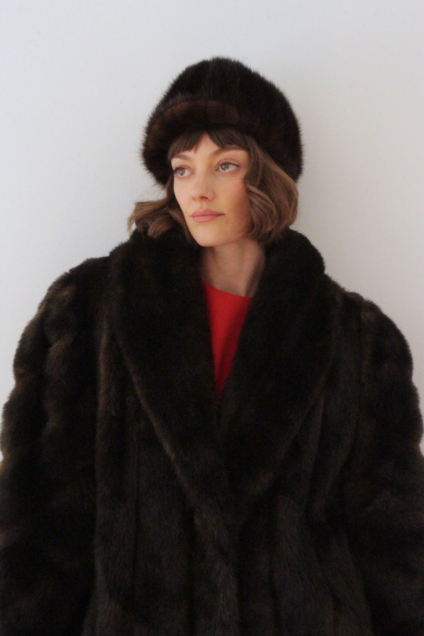 Stunning Vintage Coffee Ribbed Fur Hat
