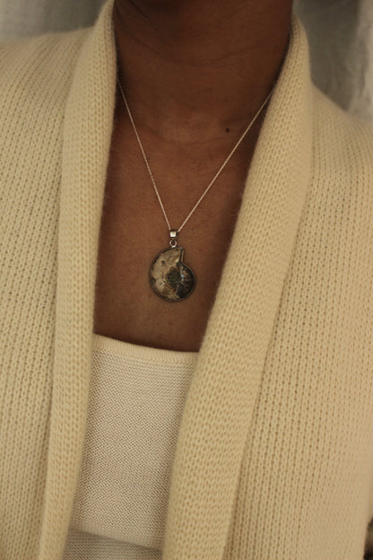 Vintage Sterling Silver & Ammonite Fossil Pendant