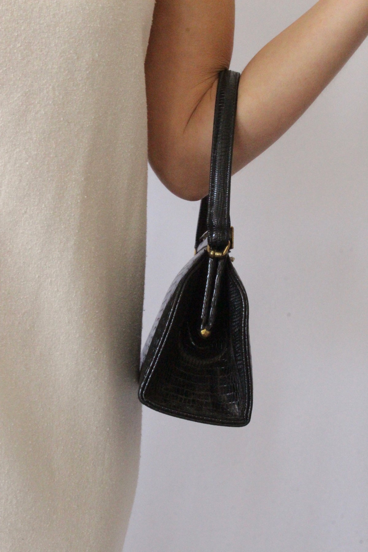 Vintage Onyx Embossed Leather Handbag