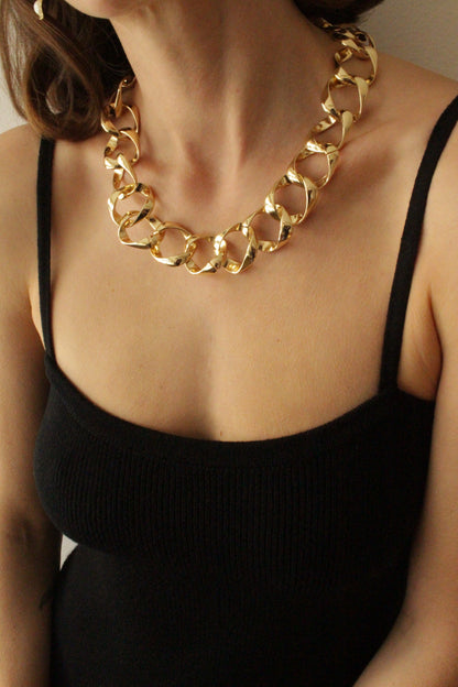 Classic Vintage Gold Chain Necklace