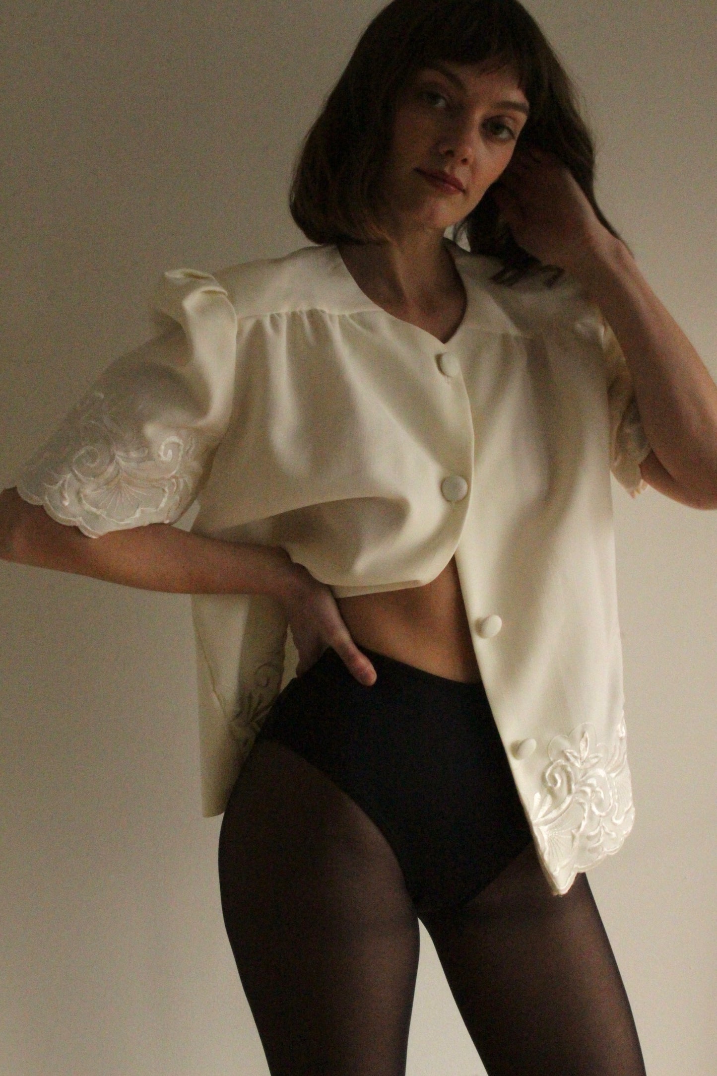 Vintage Ivory Embroidered Puffed Sleeve Blouse