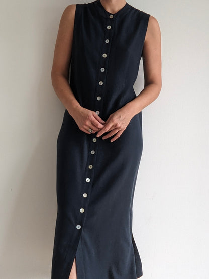 Beautiful Vintage Sleeveless Caviar Silk Dress