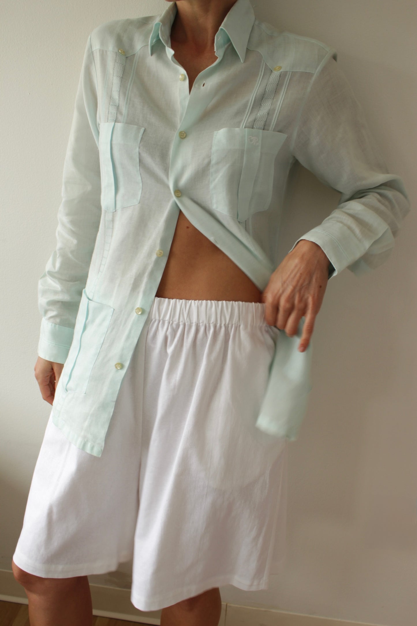 Vintage Oscar de la Renta Aqua Linen Button Up