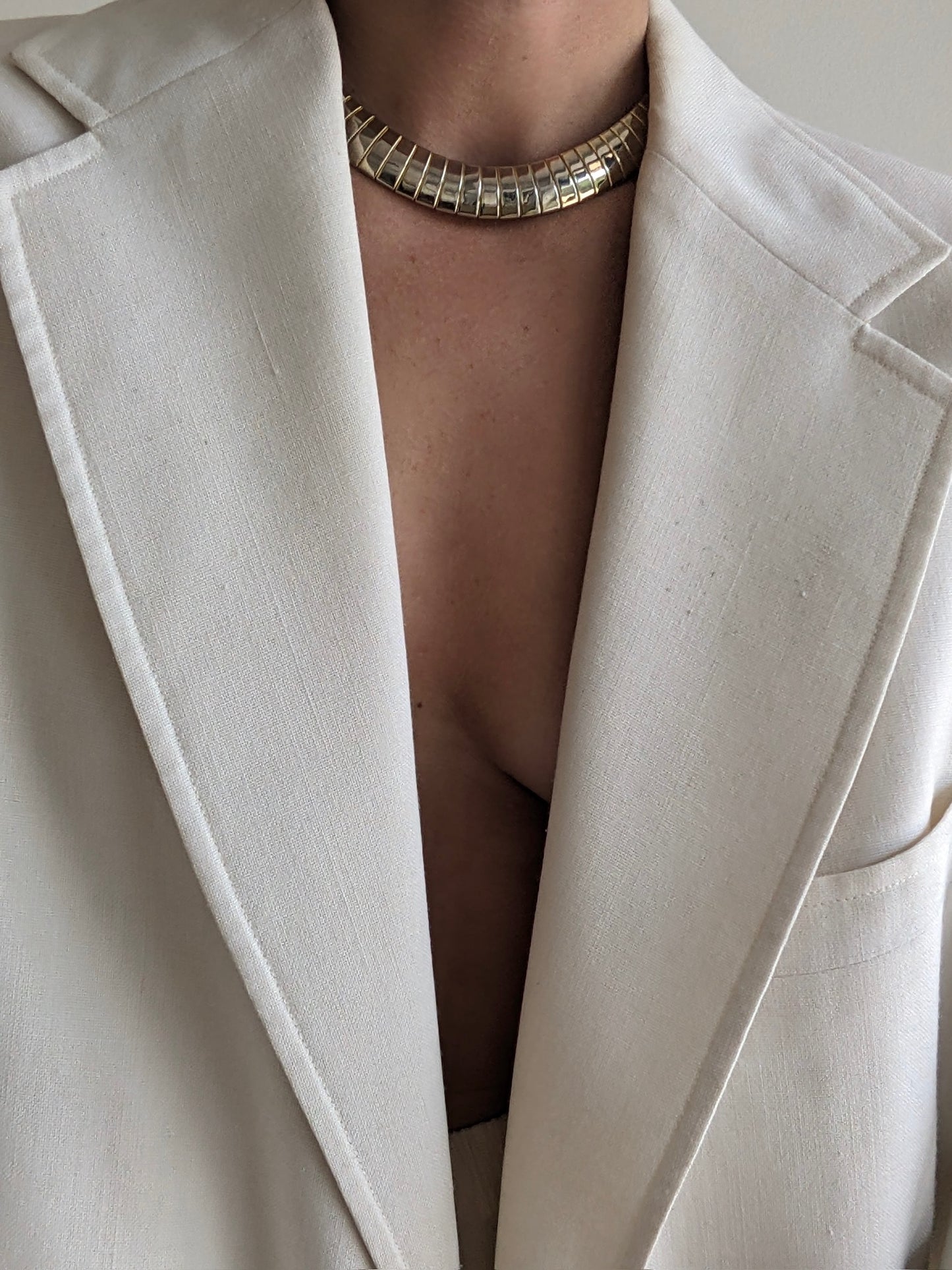 Vintage Gold Ribbed Collar