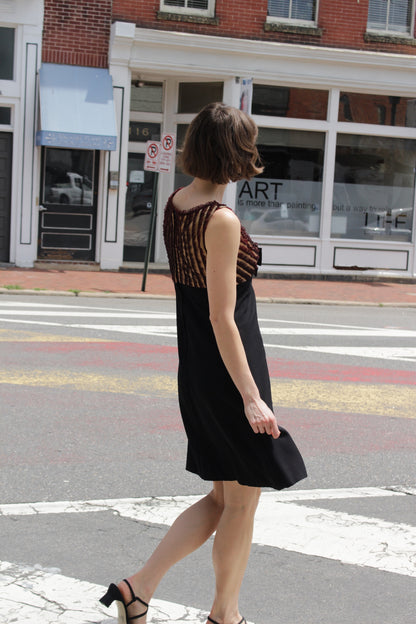 Beautiful 1960s Lace & Bow Accented Dress