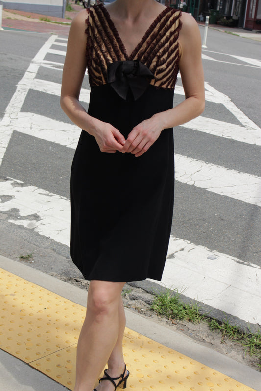 Beautiful 1960s Lace & Bow Accented Dress