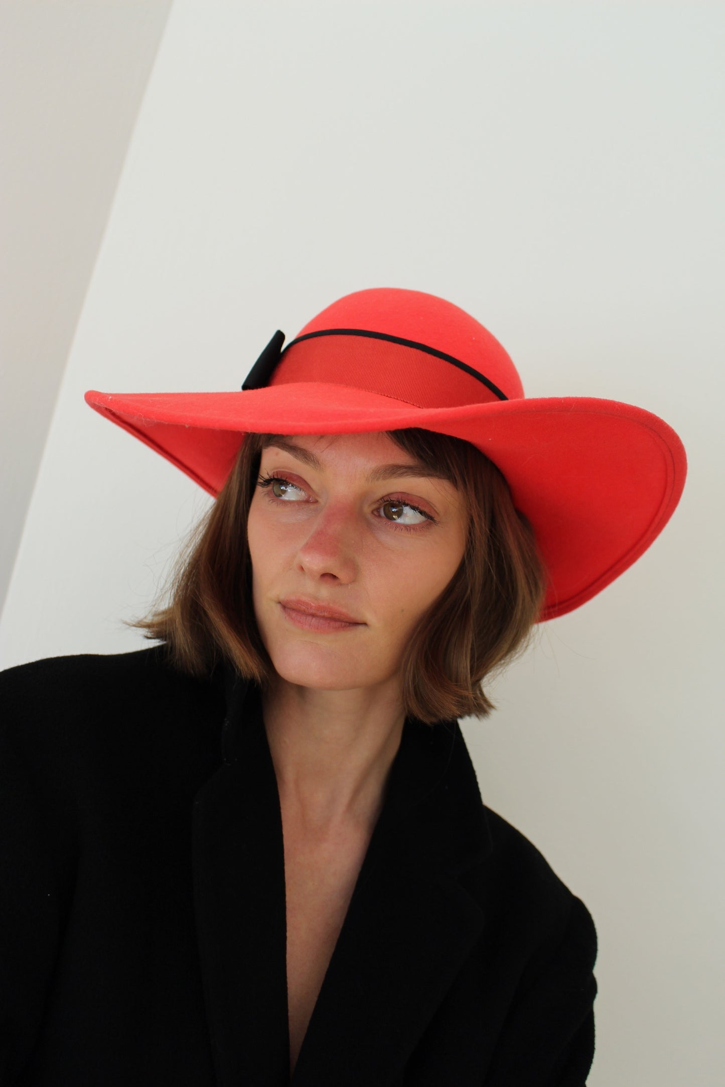 Vintage Cerise Doeskin Felt Wool Hat