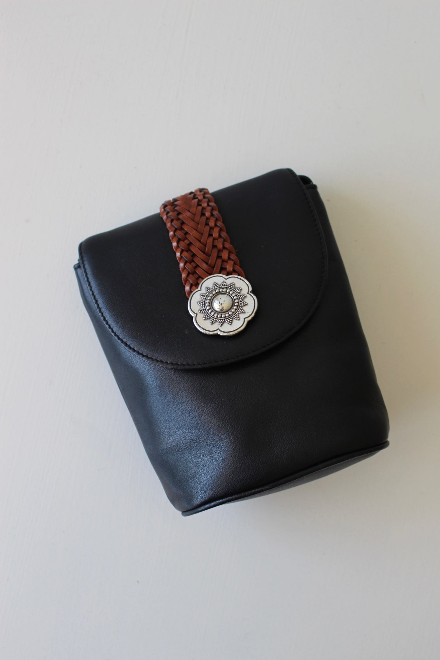Vintage Petite Black Leather Crossbody Bag