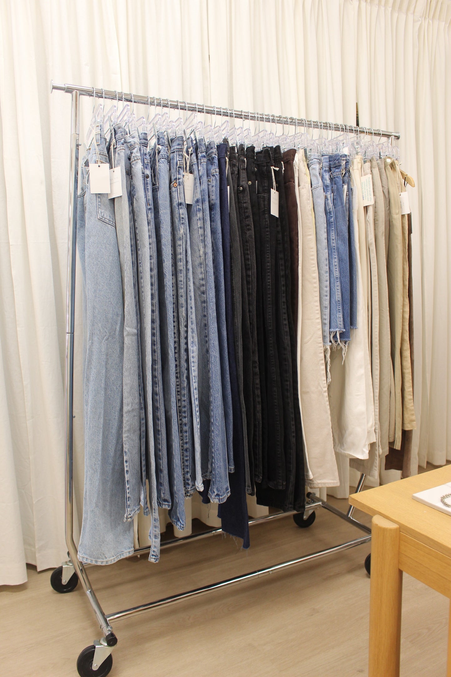 C'est La Vintage Market Early Bird Access