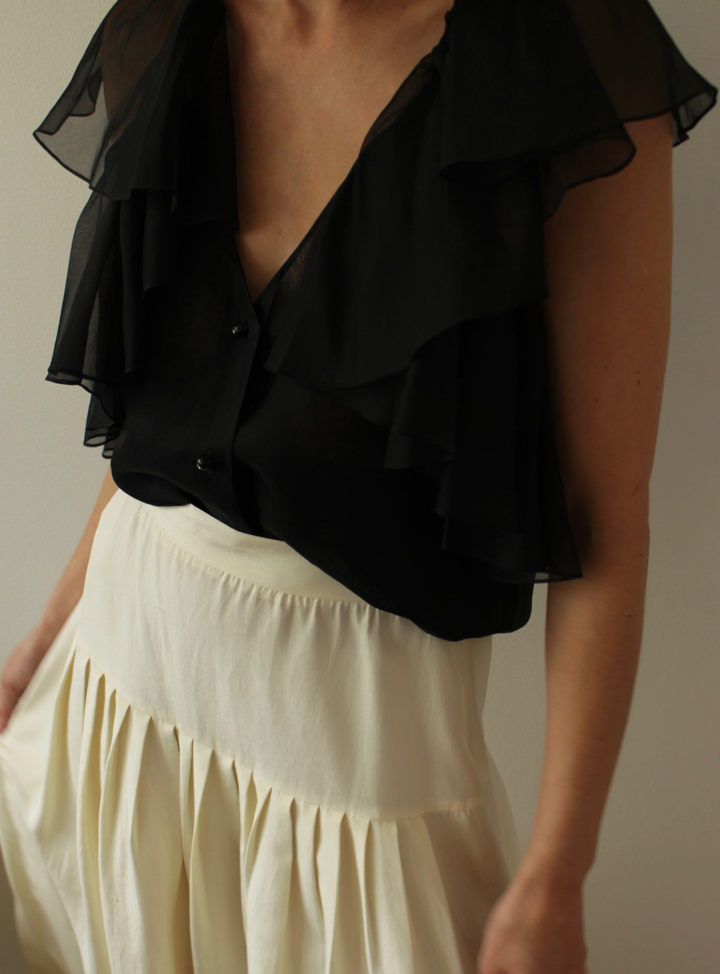Gorgeous Vintage Ruffled Silk Organza Top