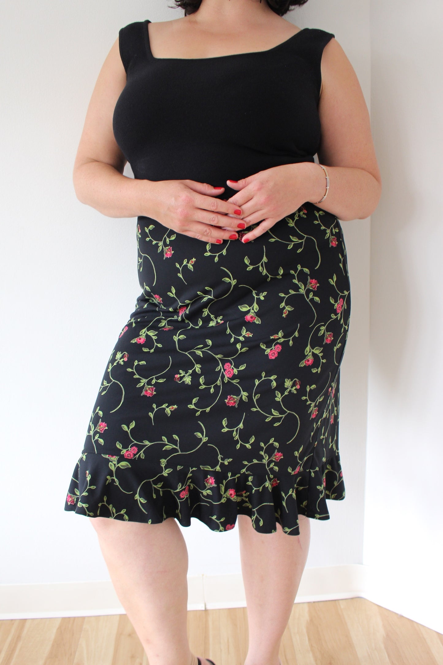 90s Floral Ruffle Hem Skirt