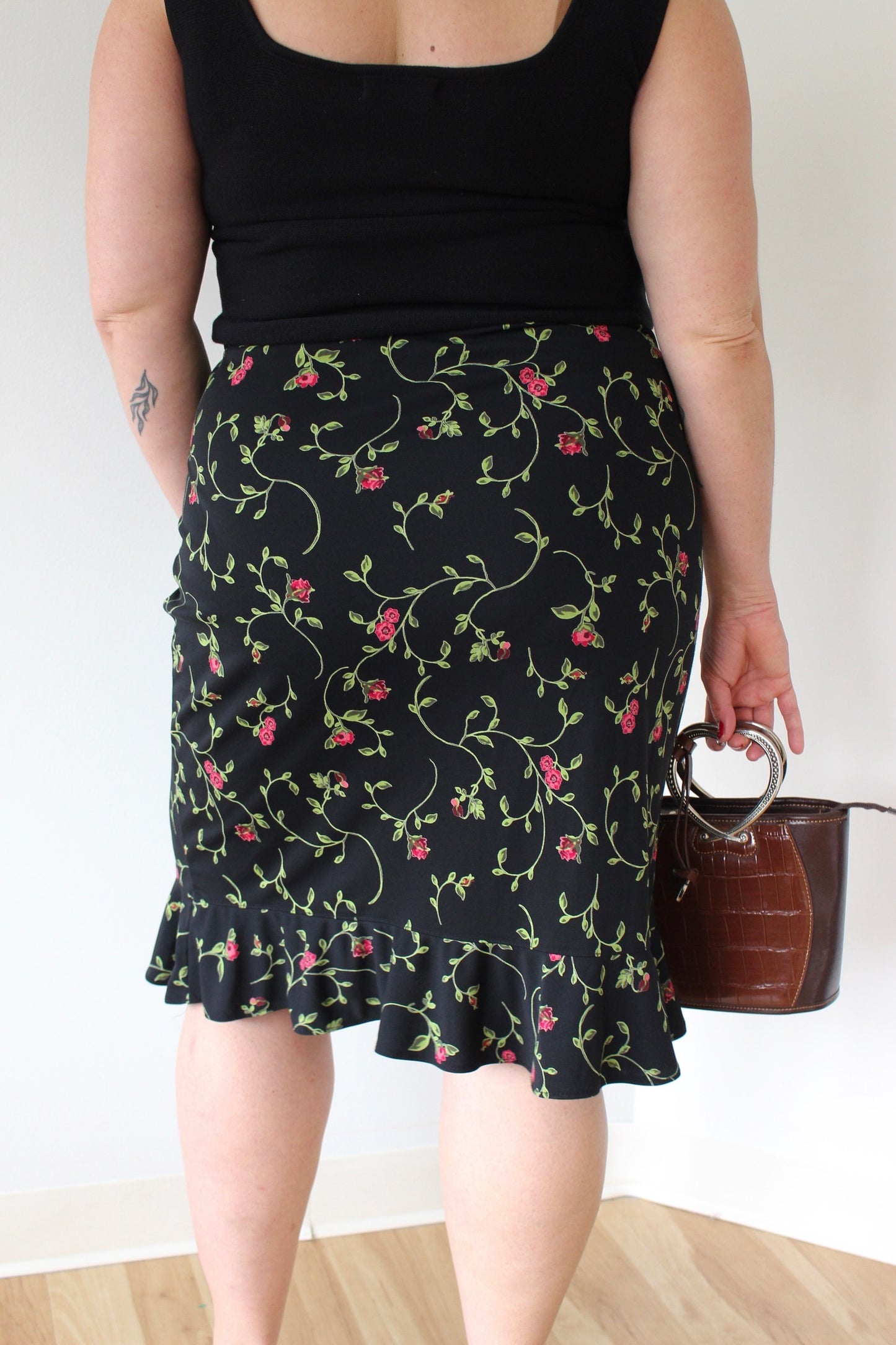 90s Floral Ruffle Hem Skirt