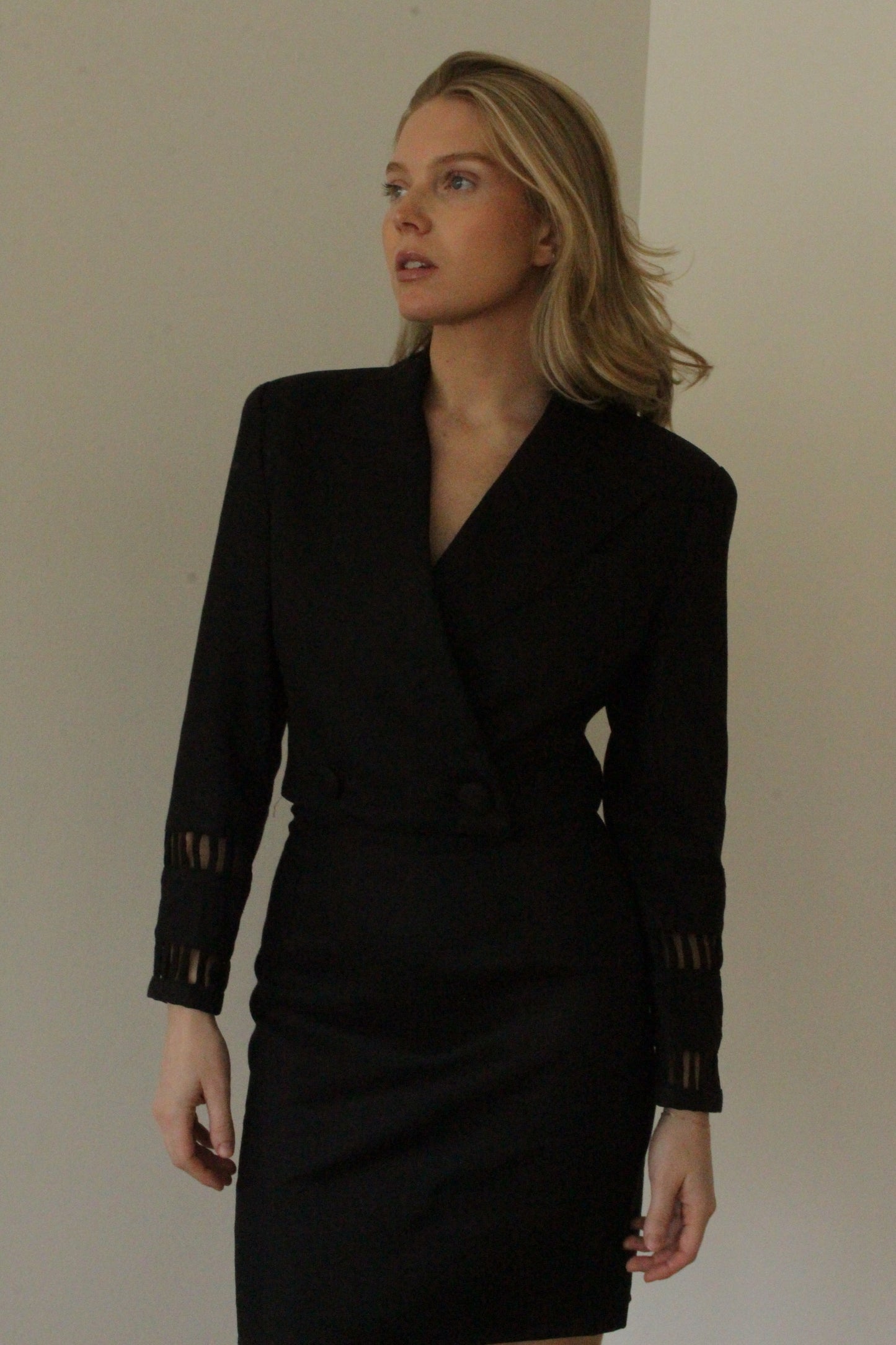 Vintage Pia Rucci Onyx Linen Cropped Skirt Suit