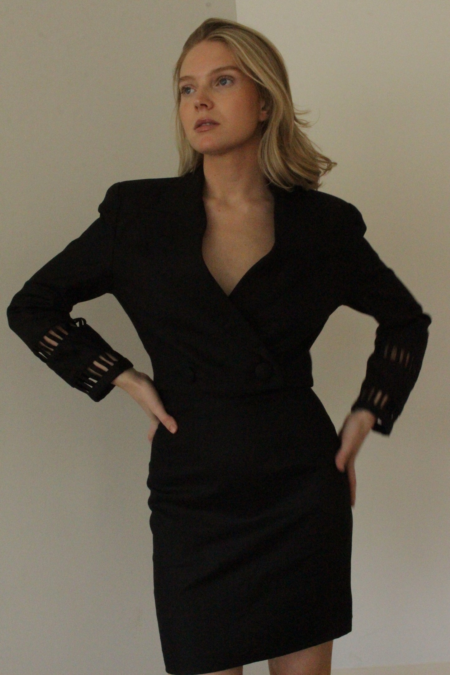 Vintage Pia Rucci Onyx Linen Cropped Skirt Suit