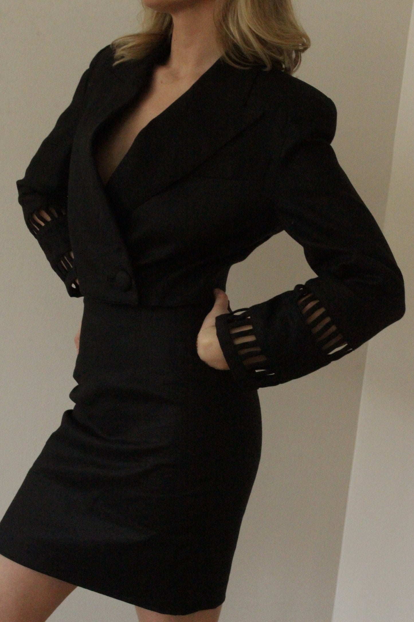 Vintage Pia Rucci Onyx Linen Cropped Skirt Suit