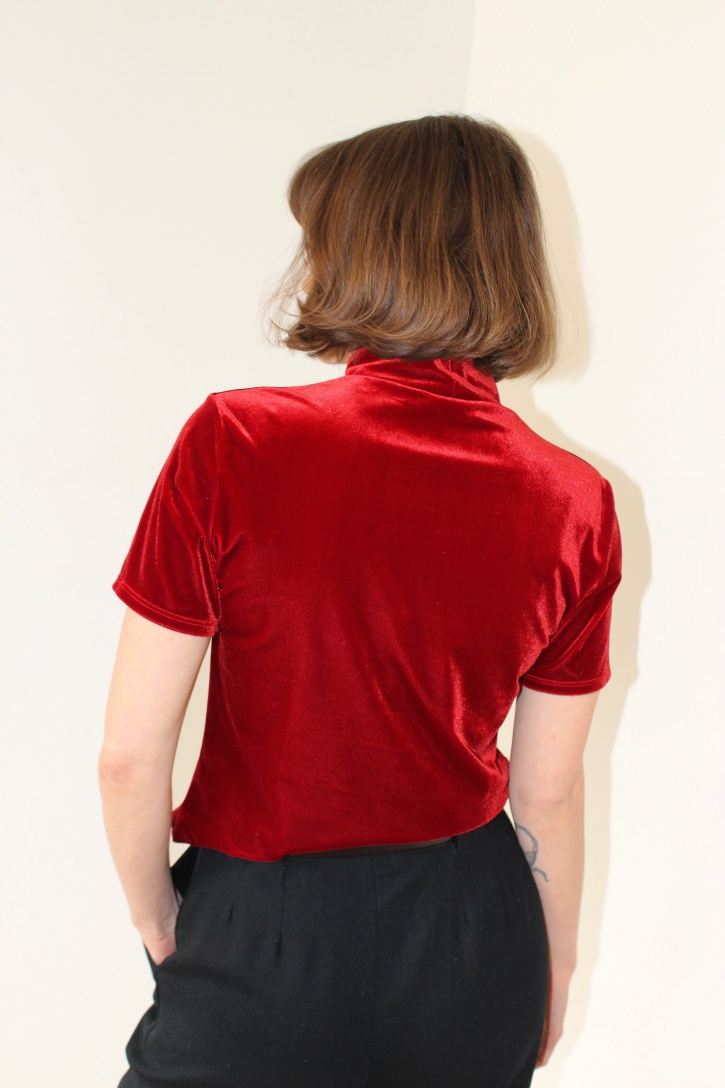 90s Rouge Velvet Mock Neck