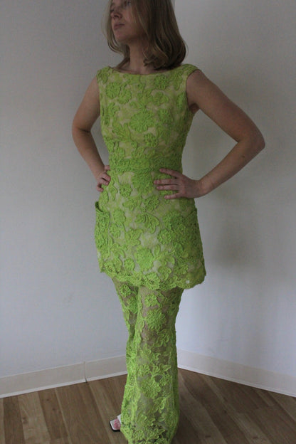 Absolutely Stunning Bonwit Teller Lime Floral Pant Set