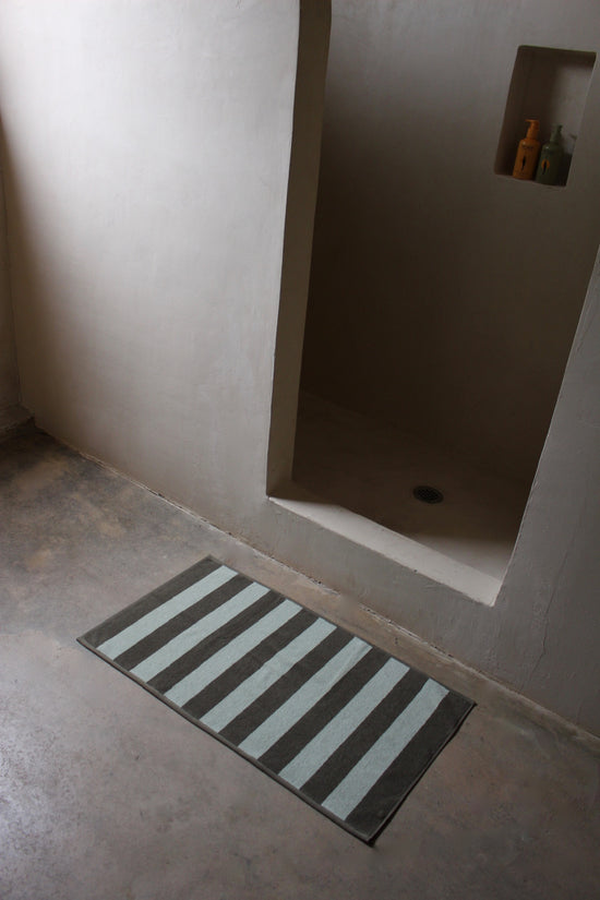 Simple Striped Terry Bath Mat – NA NIN