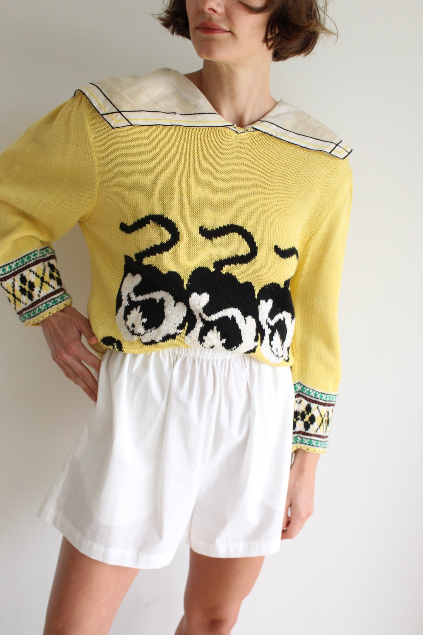 Fun Vintage Cat Trio Collared Knit
