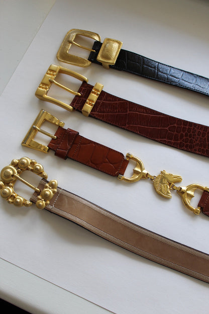Beautiful Vintage Embossed Leather & Bold Gold Buckle Belt