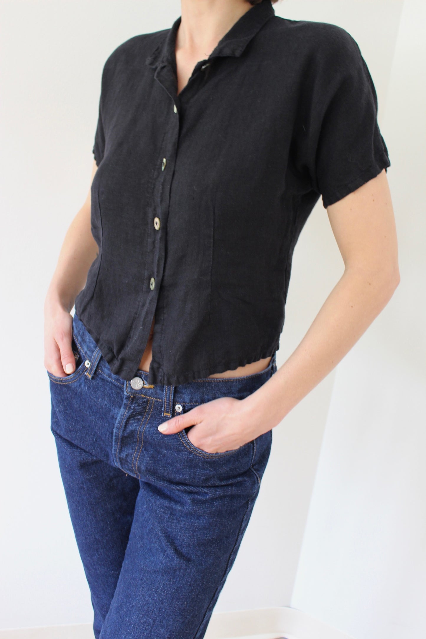 90s Cropped Black Linen Top