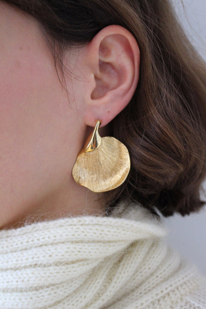 Beautiful Vintage Gold Leaf Earrings