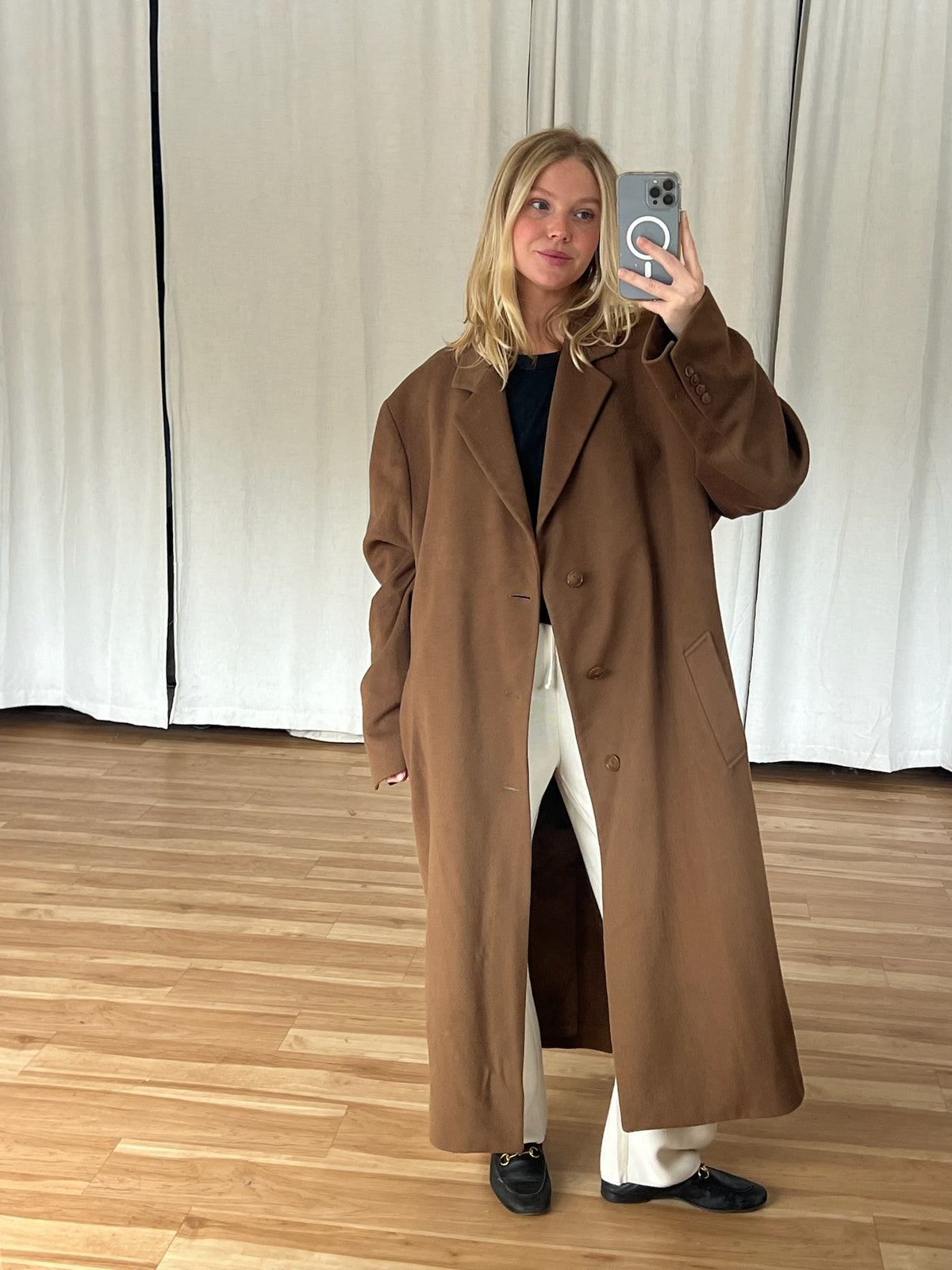 Incredible Loro Piana Olive Lambswool Overcoat