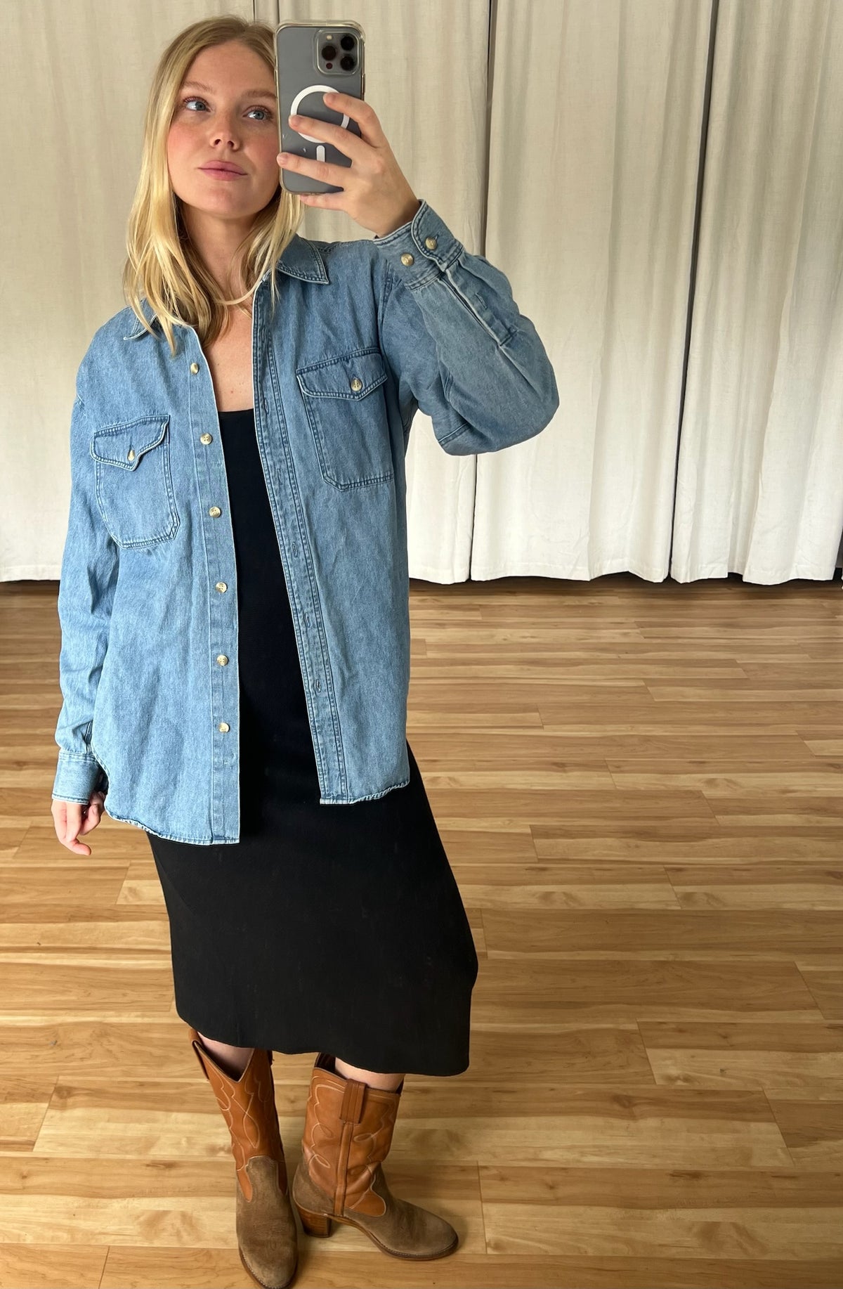 Classic 90s Denim Button Up