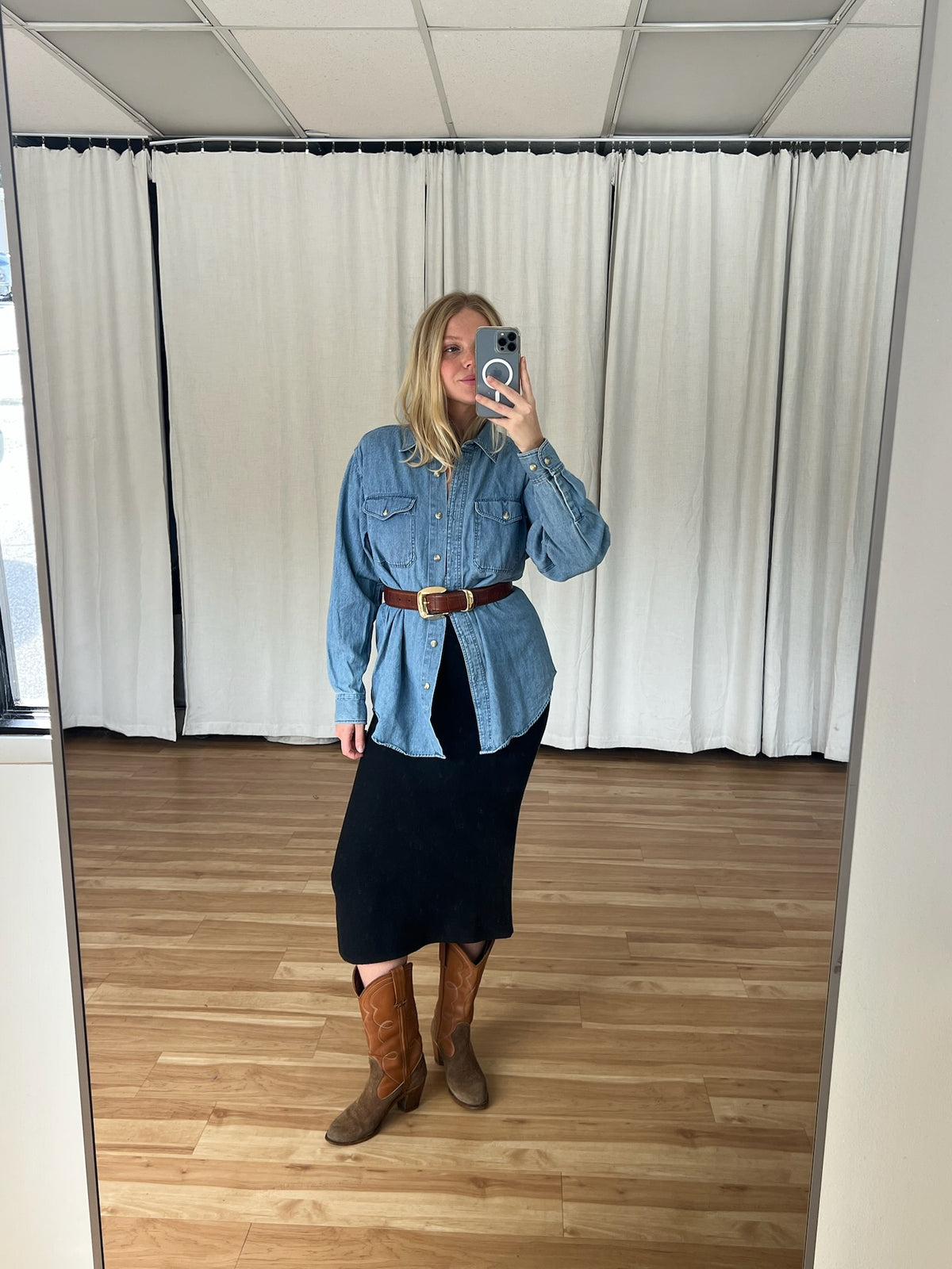 Classic 90s Denim Button Up