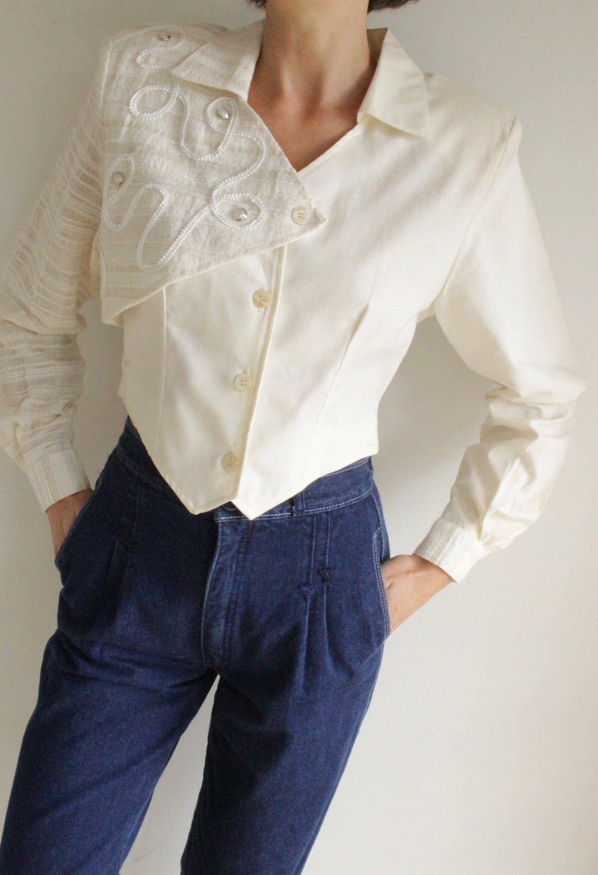 Vintage Western Pearl-Accented Cropped Blouse