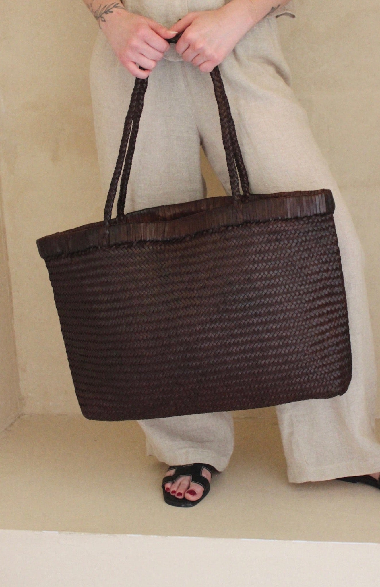 Wide Bagu Woven Tote