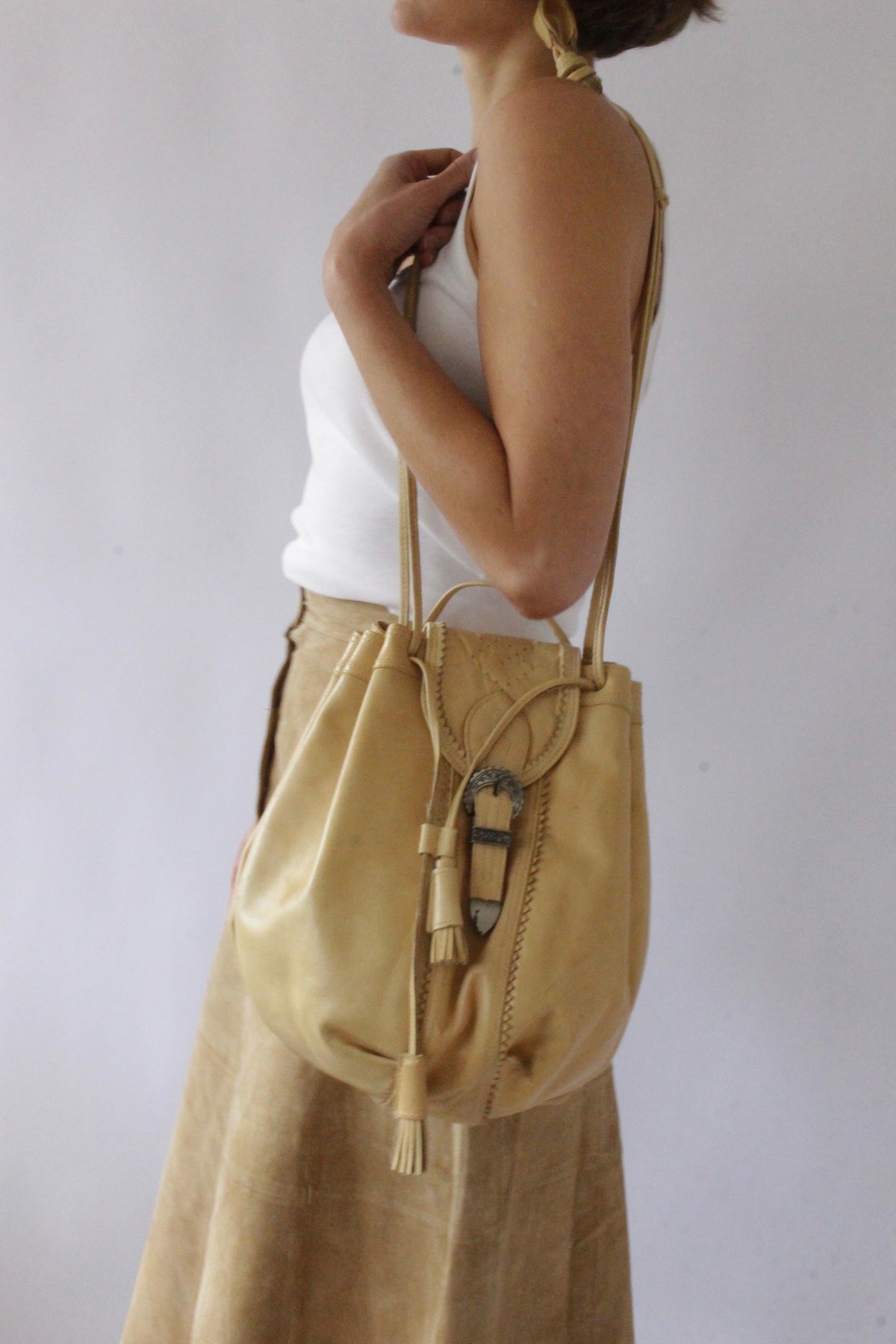 Vintage Sand Leather Tassel Bucket Bag
