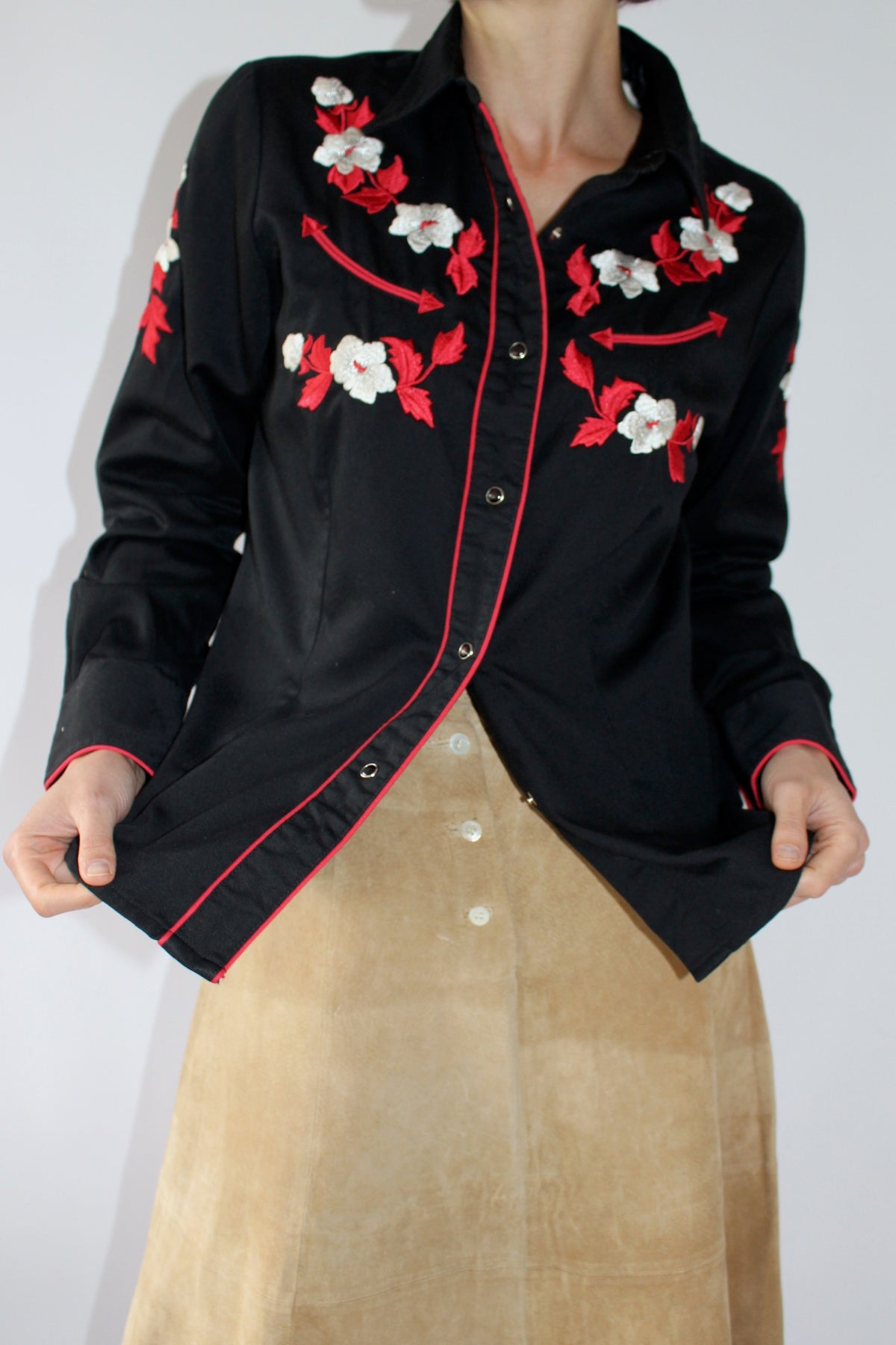 Beautiful Vintage Roper Floral Embroidered Shirt