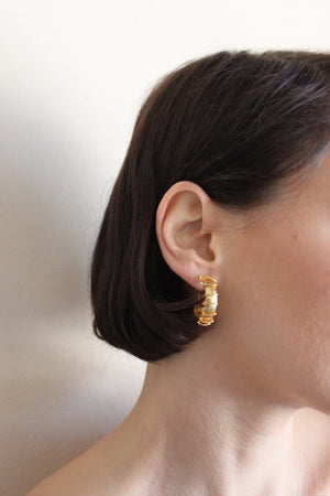 Vintage Gold & Coil Accent Hoop Earring
