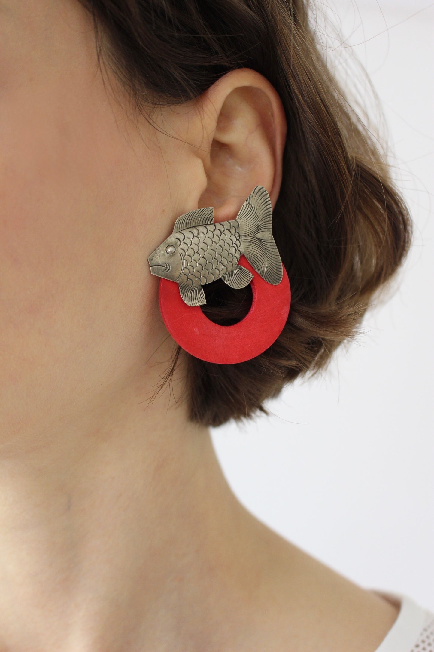 Beautiful Vintage Sterling Silver Fish & Circle Earrings