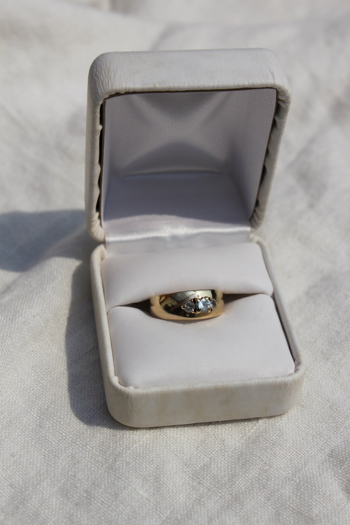 Charming Vintage 10K Gold & Diamond Ring