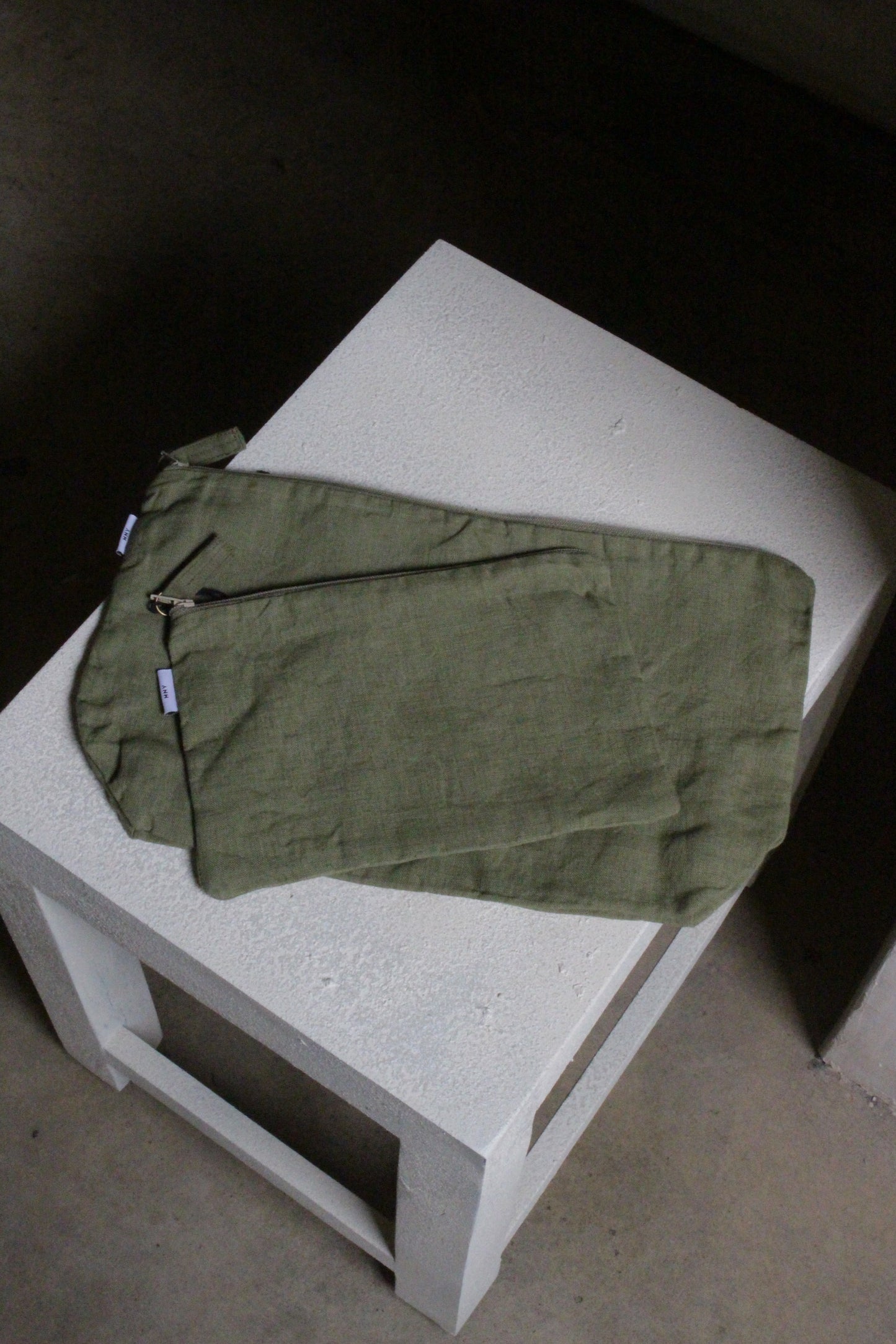 Simple Linen Zipper Pouch