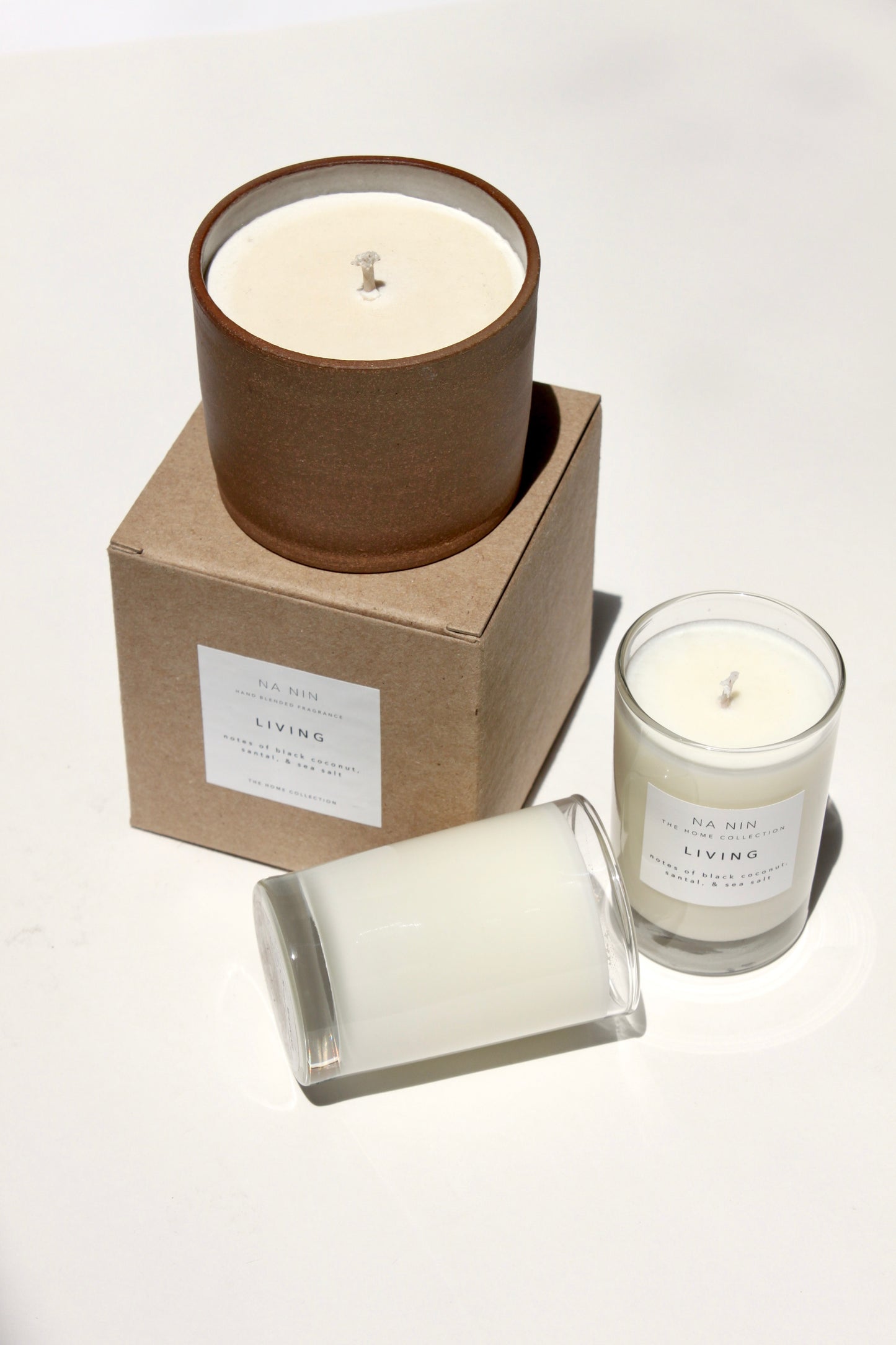 Living Candle / Available in White & Terracotta