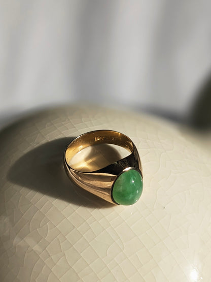 Elegant Vintage 14K Gold Aventurine Ring