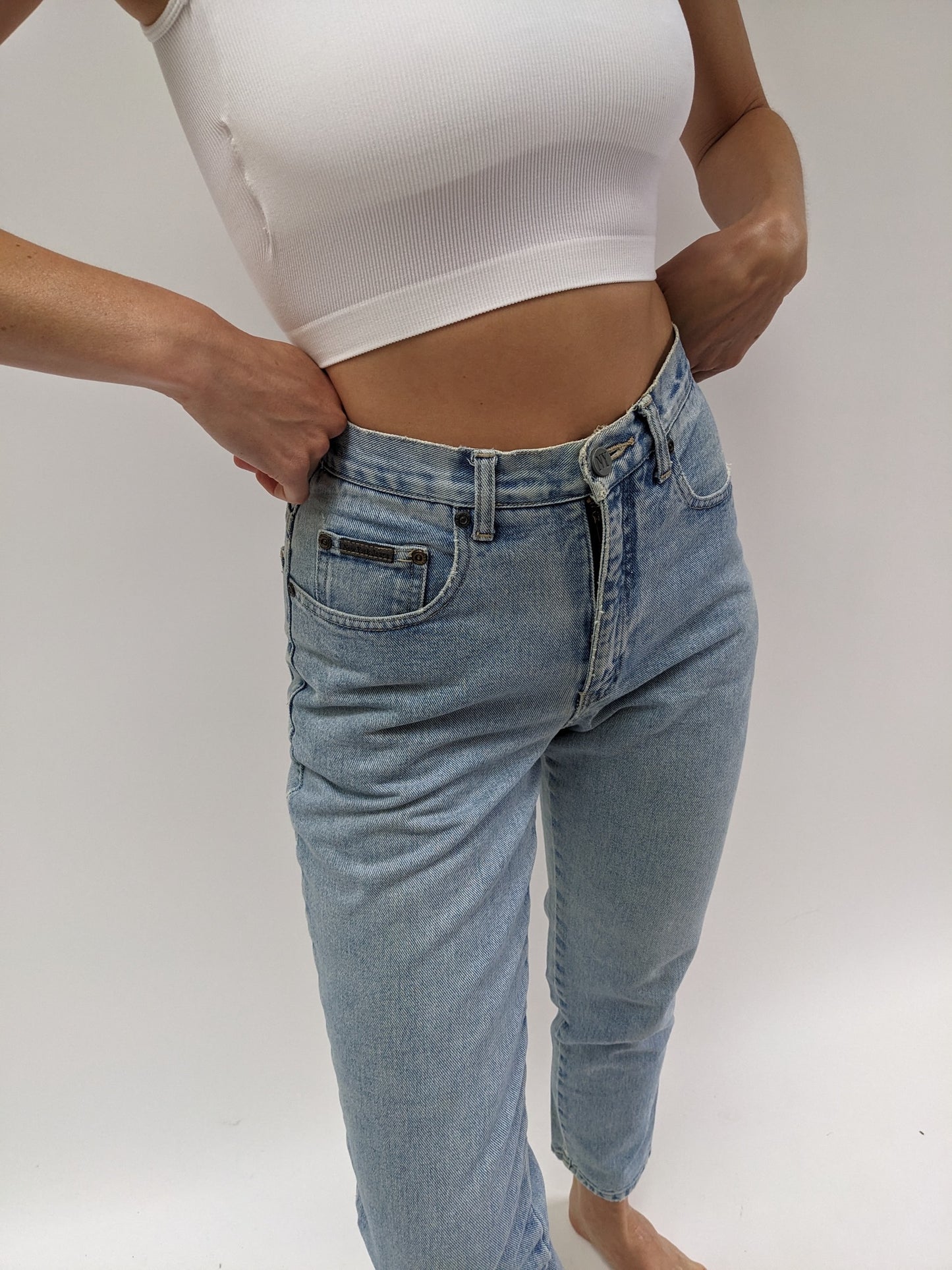 90s Light Wash Denim Jeans