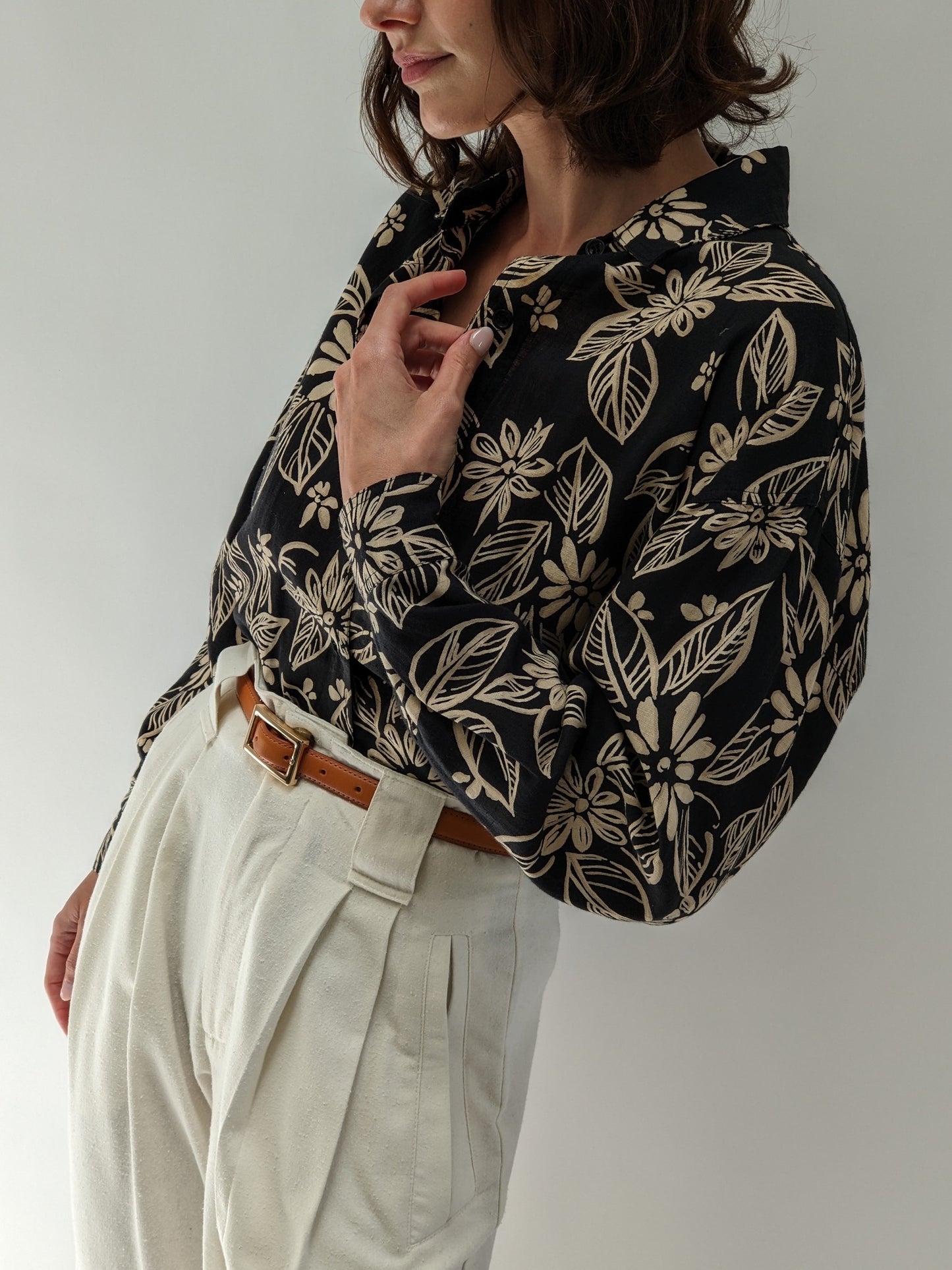 Vintage Floral Patterned Linen Blouse