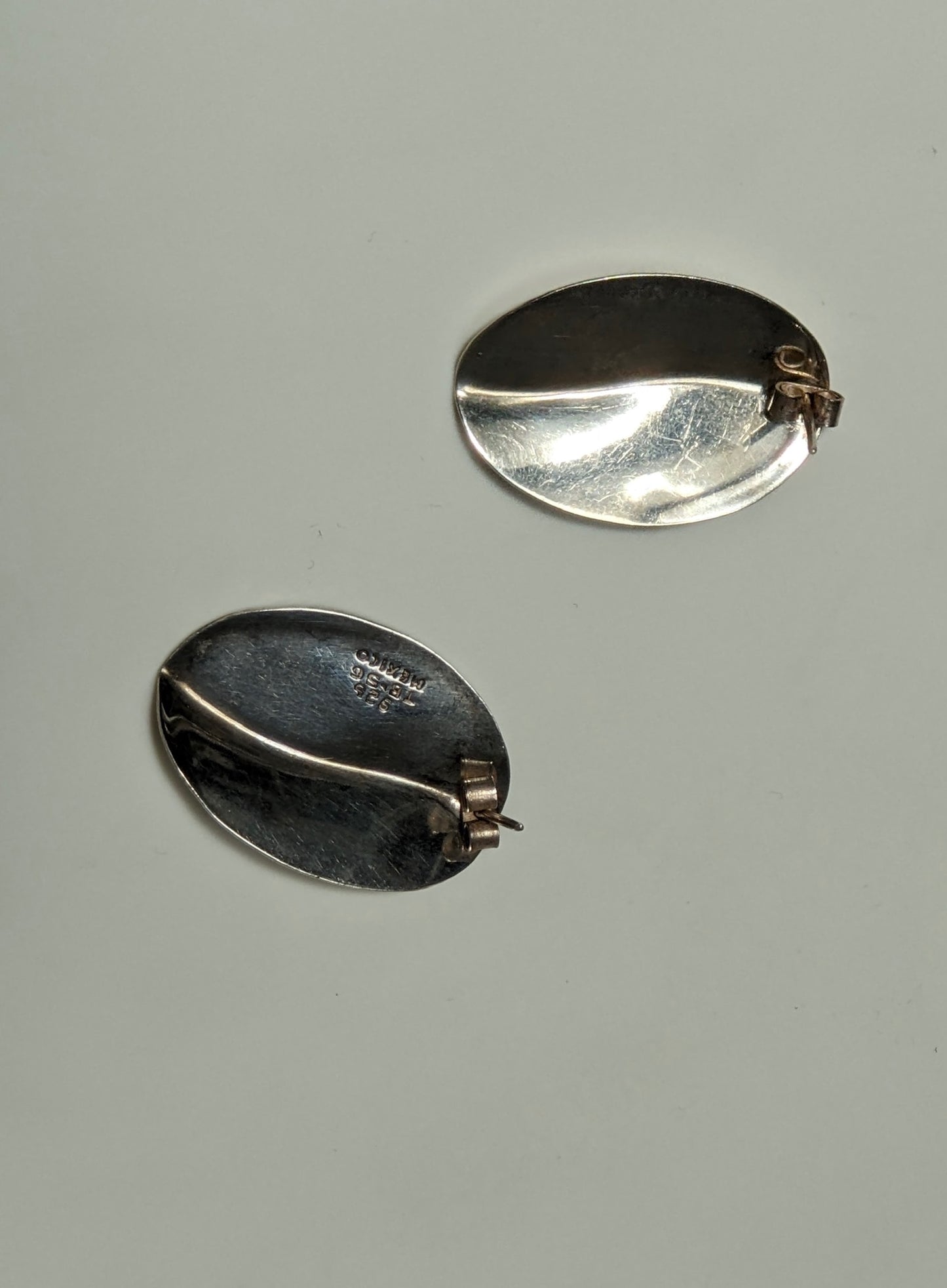 Beautiful Vintage Sterling Silver Rippled Plate Earrings