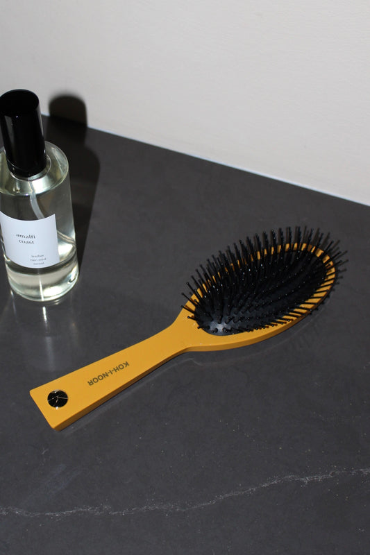 Pin Brush