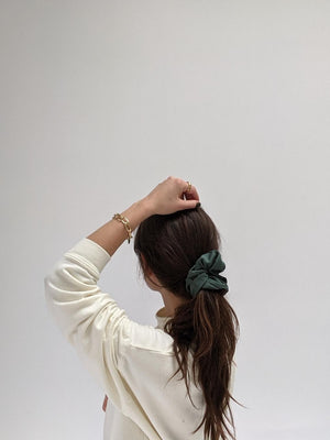 Na Nin Scrunchie in Vintage Wash Modal / Available in Coconut, Smoke, Topiary, Midnight