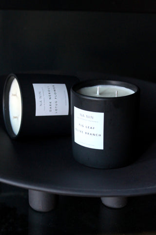 Dark Neroli & Lotus Flower Candle / Available in Multiple Sizes