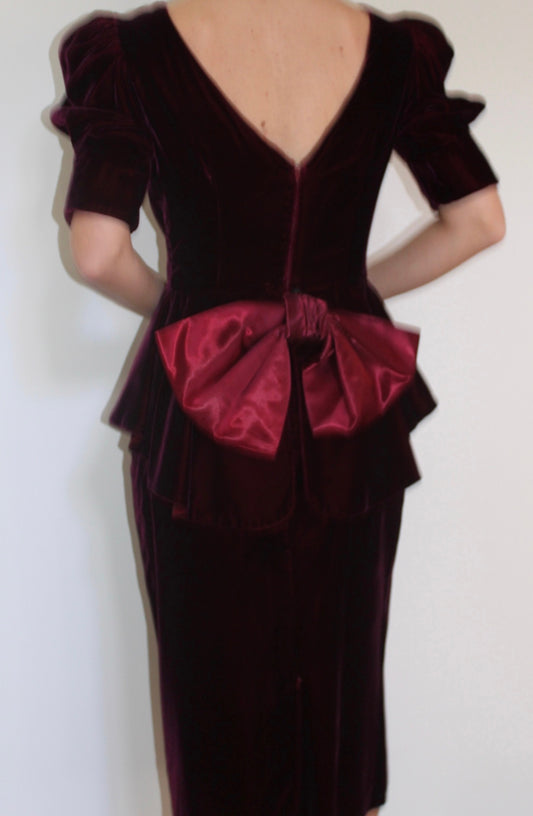 Vintage Wine Velvet Bow-Accent Dress