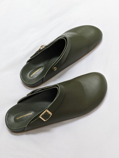 Clog / Available in Cypress